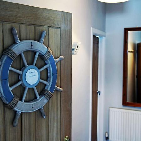 סאונדרספוט Mermaid Apartment - Sea Front Apartment With Views מראה חיצוני תמונה