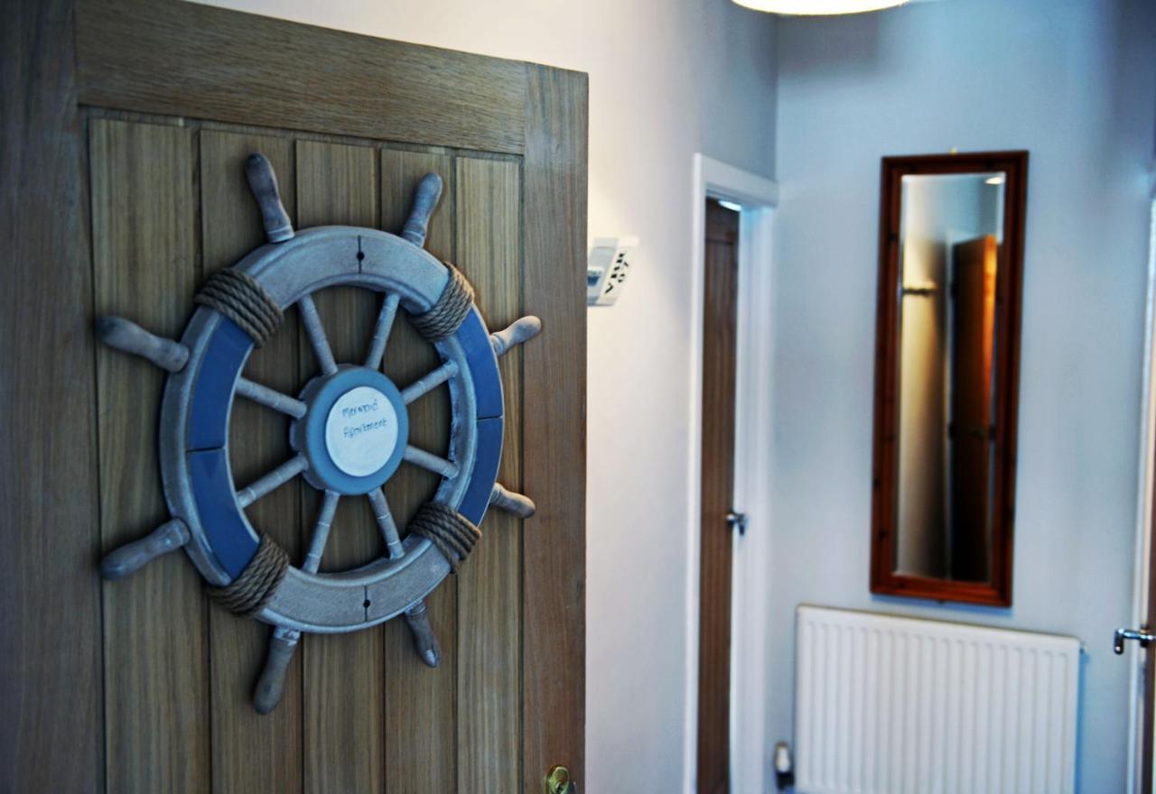 סאונדרספוט Mermaid Apartment - Sea Front Apartment With Views מראה חיצוני תמונה